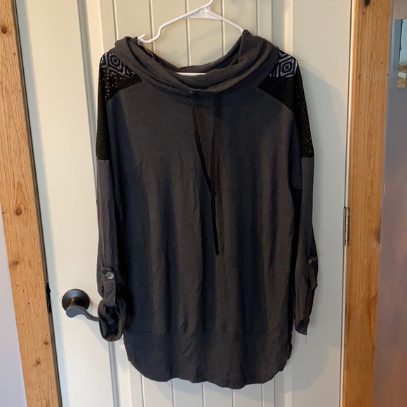 3 tops for one price - Picture 2 of 9